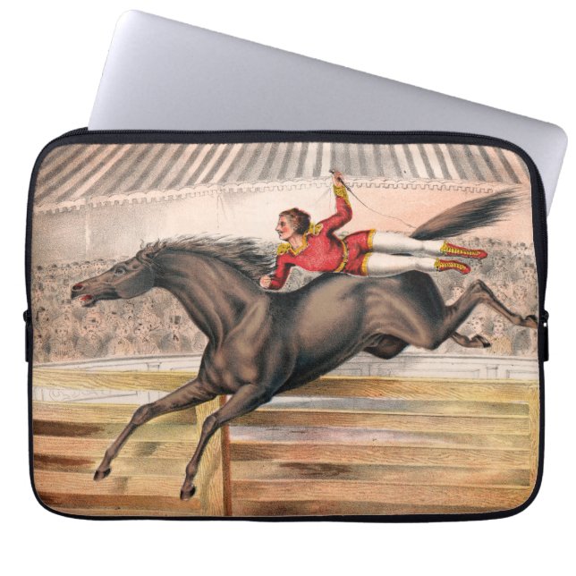 Een circusartiest die op een springpaard rijdt laptop sleeve (Voorkant)