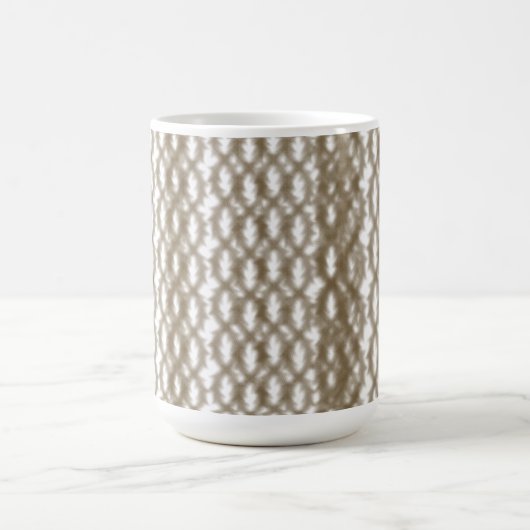 Een close-up uitzicht van een kriskras gaasrooster koffiemok (Center)