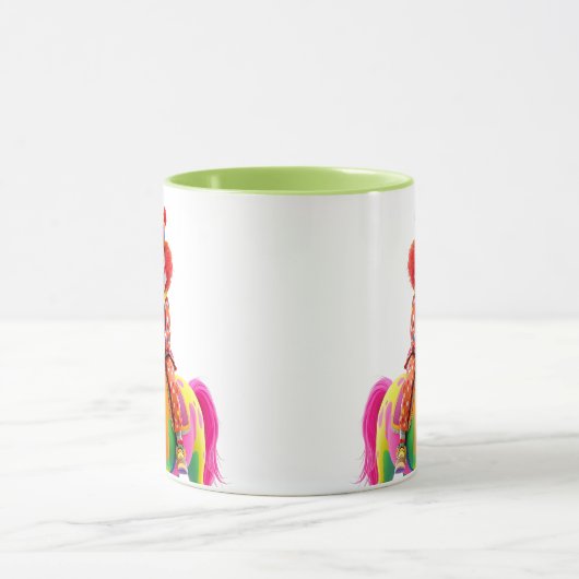 Een clown in een erwtenpak en een bijpassende broe mok (Midden)