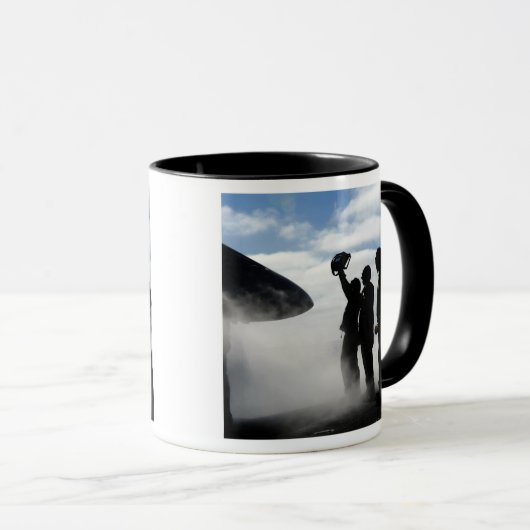 Een cockpitbemanningslid mok (Voorkant rechts)