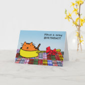 Een Cozy Birthday! Cute Cat in Pan met Bow Kaart (Gele Bloem)