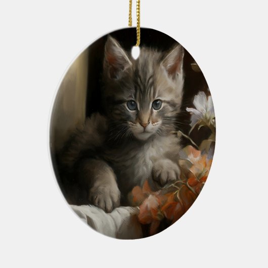 Een Cozy Corner Tabby Kitten Keramisch Ornament (Rechts)