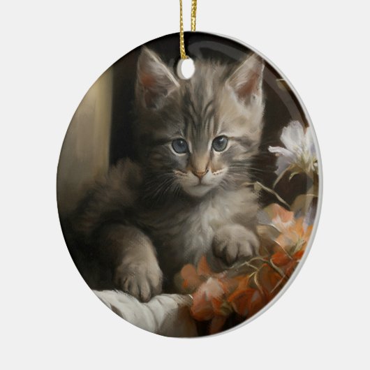 Een Cozy Corner Tabby Kitten Keramisch Ornament (Links)