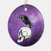 Een Crow of Raven en Skull Halloween Paarse Galaxy Keramisch Ornament (Links)