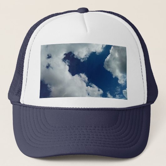 Een curve in de wolken trucker pet (Voorkant)