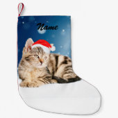 Een Cute Cat met een rode kerstkerstkleed Kleine Kerstsok (Voorkant)