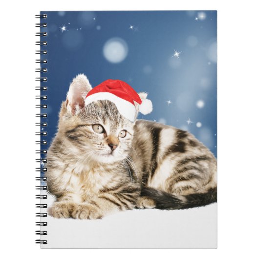 Een Cute Cat met een rode kerstkerstkleed Notitieboek (Voorkant)
