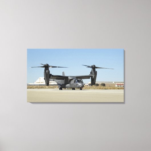 Een CV-22 Osprey bereidt voor op de start Canvas Afdruk (Voorkant)