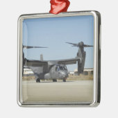 Een CV-22 Osprey bereidt voor op de start Metalen Ornament (Links)
