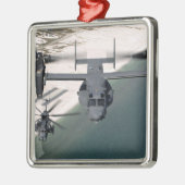 Een CV-22 Osprey en een MH-53 Pave Low Metalen Ornament (Links)