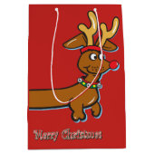 Een Dachshund met een Kerstmanhoed Medium Cadeauzakje (Voorkant)