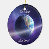 Eén dag per keer keramisch ornament (Links)