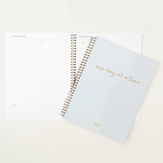 Eén dag per keer | Monogram blauw en goud Planner (Display)