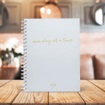 Eén dag per keer | Monogram blauw en goud Planner<br><div class="desc">Een elegante planner met handgeschreven script informele casual typografie in goud "één dag tegelijk" met gepersonaliseerd monogram in goud op een poederblauwe achtergrond. De perfecte planner om je leven te organiseren!</div>