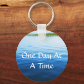 Eén dag per keer sleutelhanger (Voorkant)