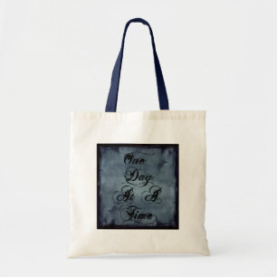 Eén dag per keer tote bag