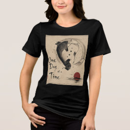Eén dag tegelijk Yin Yang Koi Vis Esthetiek  Tri-Blend Shirt