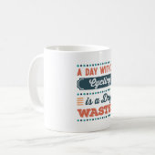 Een dag zonder fietsen is een dag verspild koffiemok (Voorkant links)