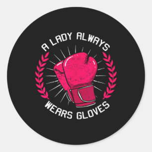 Een dame draagt altijd handschoenen boksen meisje  ronde sticker