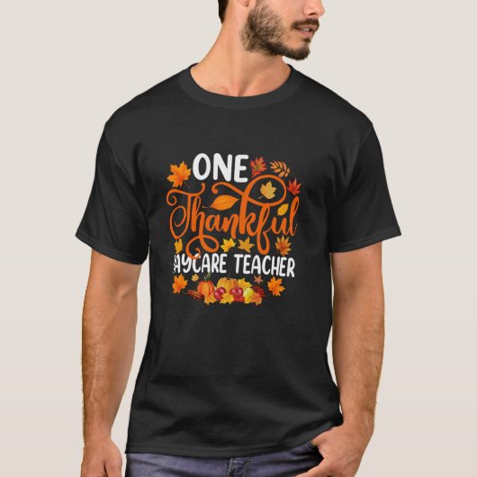 Een dankbare kinderopvangleraar Grappige Herfst He T-shirt (Voorkant)