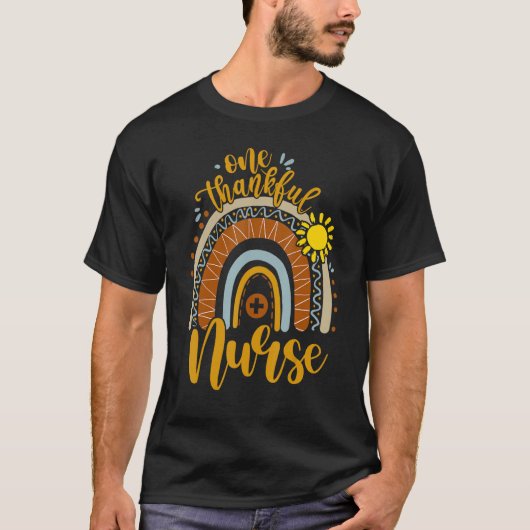 Een dankbare zuster Boho regenboogHerfst Pumpkin D T-shirt (Voorkant)
