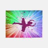 Een dansend meisje in een heldere lichtdeken. fleece deken (Voorkant (Horizontaal))