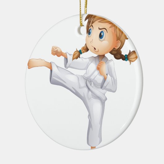 Een dapper meisje dat karate doet keramisch ornament (Links)
