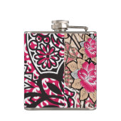 Een decoratief paisley-ontwerp met levendige rode  heupfles (Achterkant)