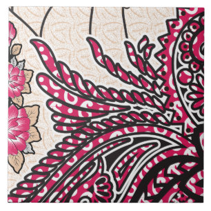 Een decoratief paisley-ontwerp met levendige rode tegeltje