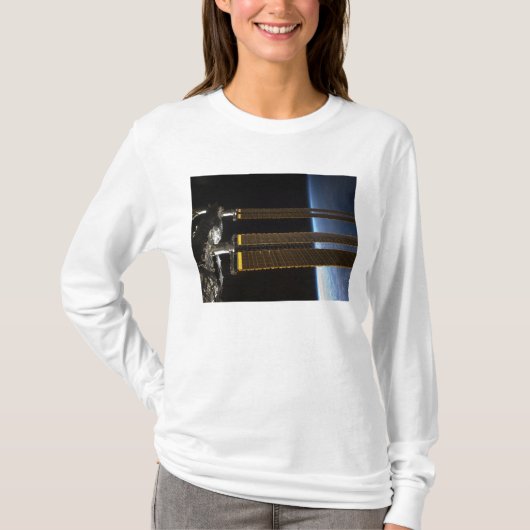 Een deel van het internationale ruimtestation 2 t-shirt (Voorkant)