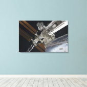 Een deel van het internationale ruimtestation 3 canvas afdruk (Insitu (Houten vloer))