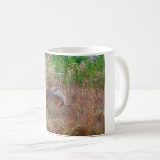 Een Deer in de Tall Grass Koffiemok (Voorkant rechts)
