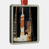 Een Delta IV - Zware raketliften uit Metalen Ornament (Rechts)