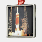 Een Delta IV - Zware raketliften uit Metalen Ornament (Links)