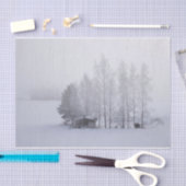 Een Desolate Winter Cabin in een Frosty Finland Tissuepapier (Craft)