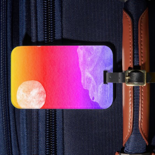 Een dicht uitzicht van fantasiewerelden en hun man bagagelabel (Voorkant Insitu 4)