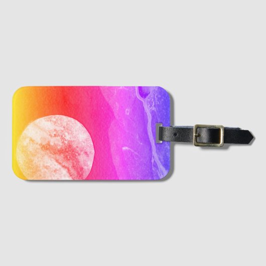 Een dicht uitzicht van fantasiewerelden en hun man bagagelabel (Voorkant (horizontaal))