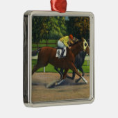 Een dichte afwerking bij het raderspoor, paarden metalen ornament (Rechts)