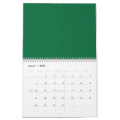 Een diepgroene achtergrond contrasteert met een kn kalender (Mar 2027)