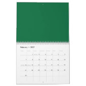 Een diepgroene achtergrond contrasteert met een kn kalender (Feb 2027)