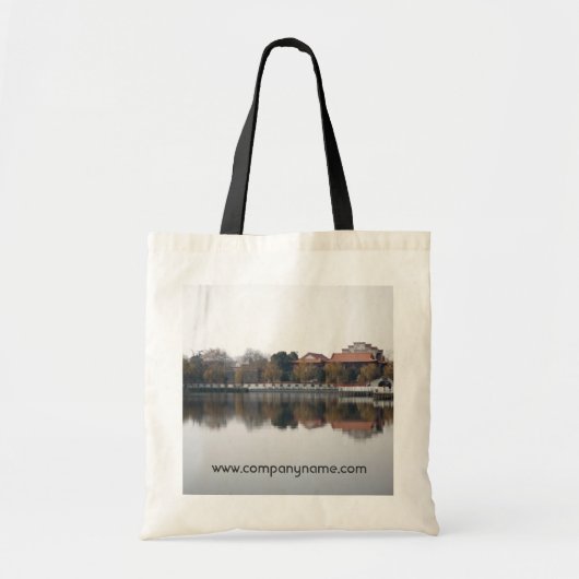 Een dierentuin in Wuhan, China. Oude Chinese stijl Tote Bag (Voorkant)