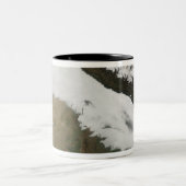 Een dikke bank met lage wolken tweekleurige koffiemok (Center)