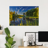 Een dode arm van de Flathead rivier vangt de ochte Poster (Thuiskantoor)