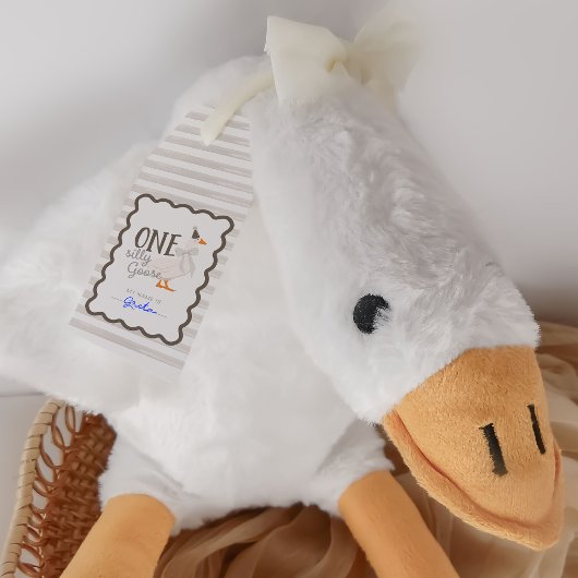 Eén domme gans 1e verjaardag adoptie knuffel cadeaulabel