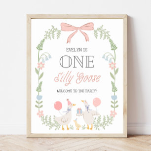 Eén domme gans met bloemenroze strik verjaardags w poster