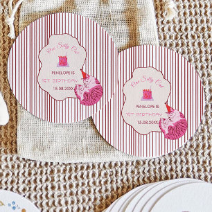 Eén domme roze kat 1e verjaardag ronde sticker
