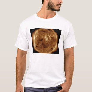 Een donkere vlot in de zonneatmosfeer t-shirt
