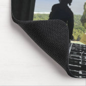 Een doos humanitaire goederen muismat (Hoek)