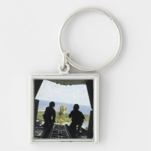 Een doos humanitaire goederen sleutelhanger