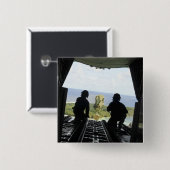 Een doos humanitaire goederen vierkante button 5,1 cm (Voorkant /achterkant)